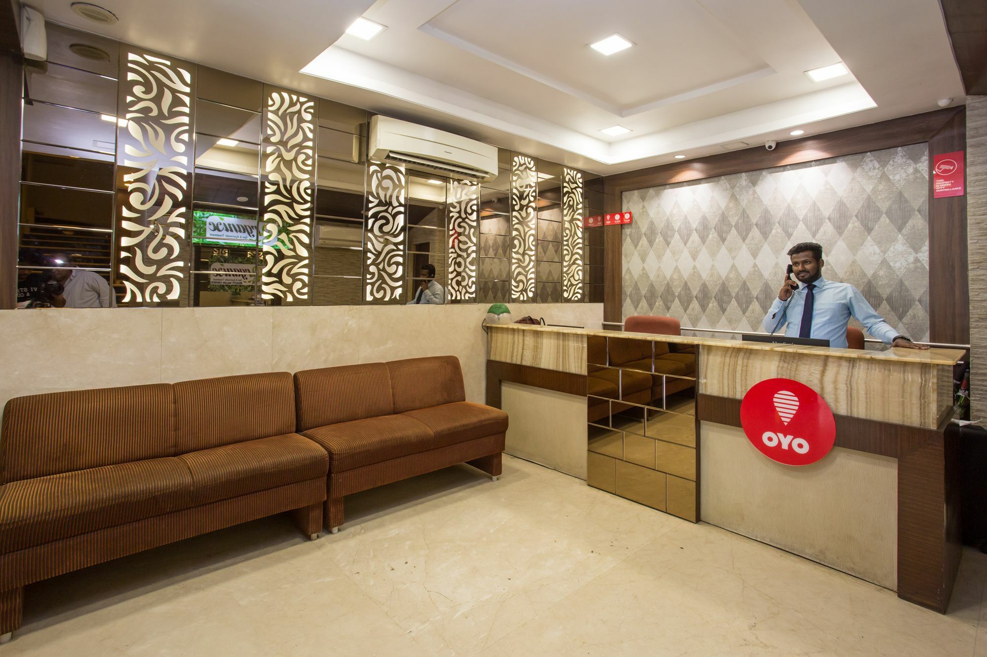 Oyo 10007 Hotel Grace Residency Mumbai  Buitenkant foto